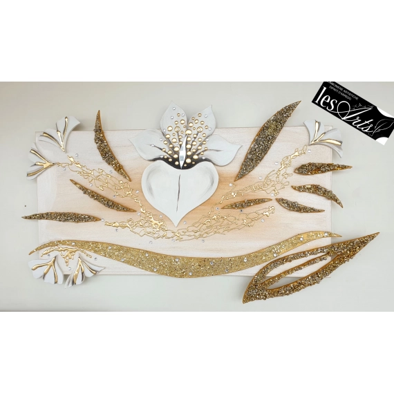 Fiore bianco oro